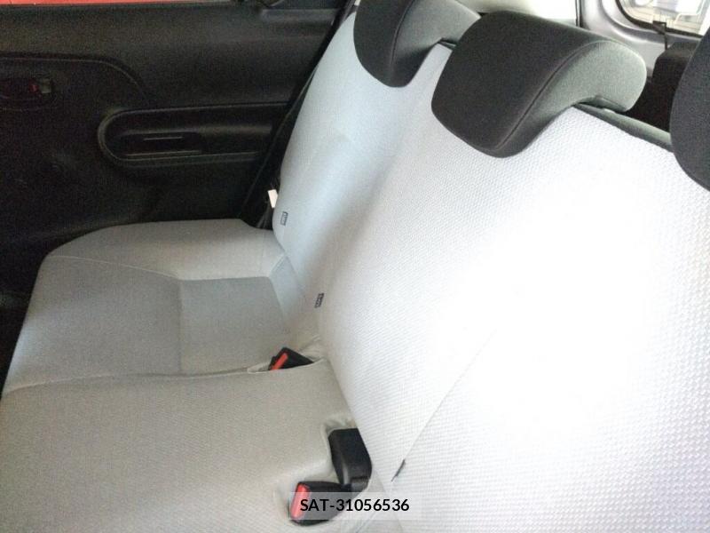 Toyota AQUA 2018 994330-5
