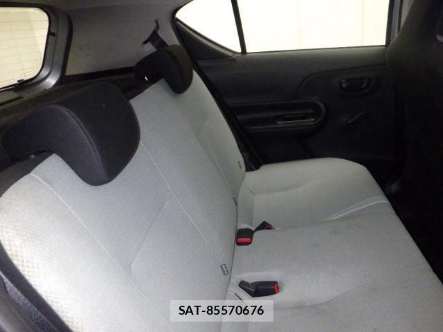 Toyota AQUA 2018-04 1184004-7