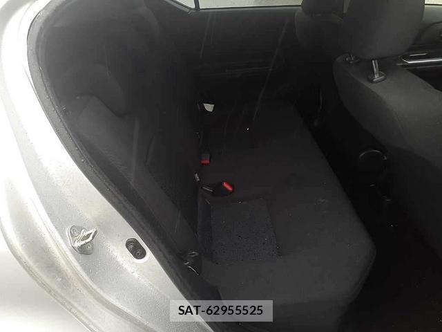 Toyota AQUA 2018-07 1184003-9