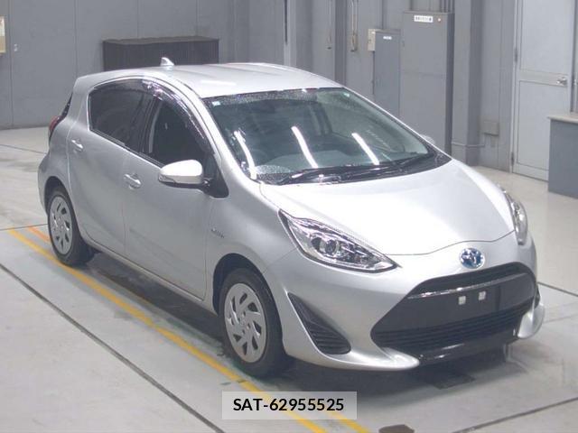 Toyota AQUA 2018-07 1184003-1