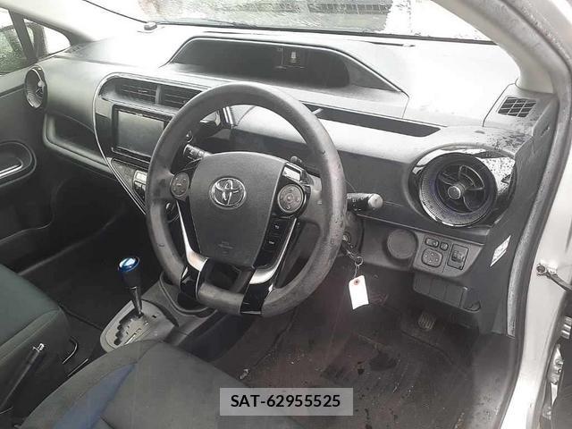 Toyota AQUA 2018-07 1184003-6