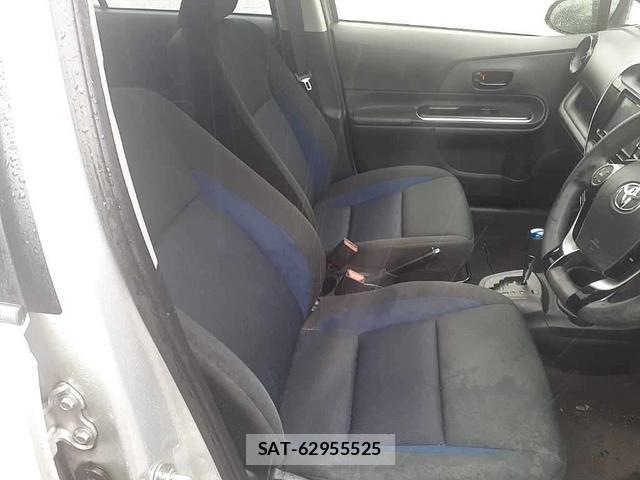 Toyota AQUA 2018-07 1184003-7