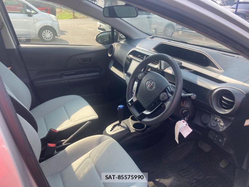 Toyota AQUA 2018 1226795-11