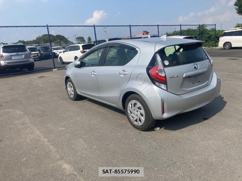 Toyota AQUA 2018 1226795-4