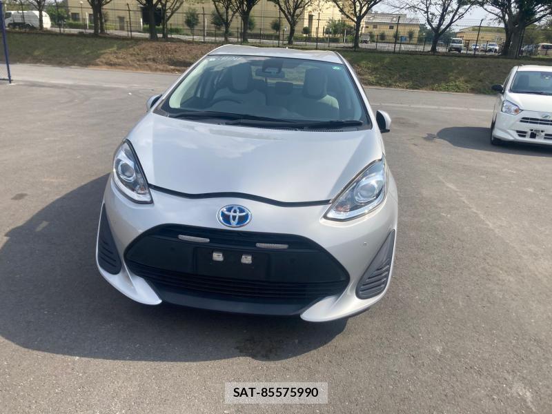 Toyota AQUA 2018 1226795-7