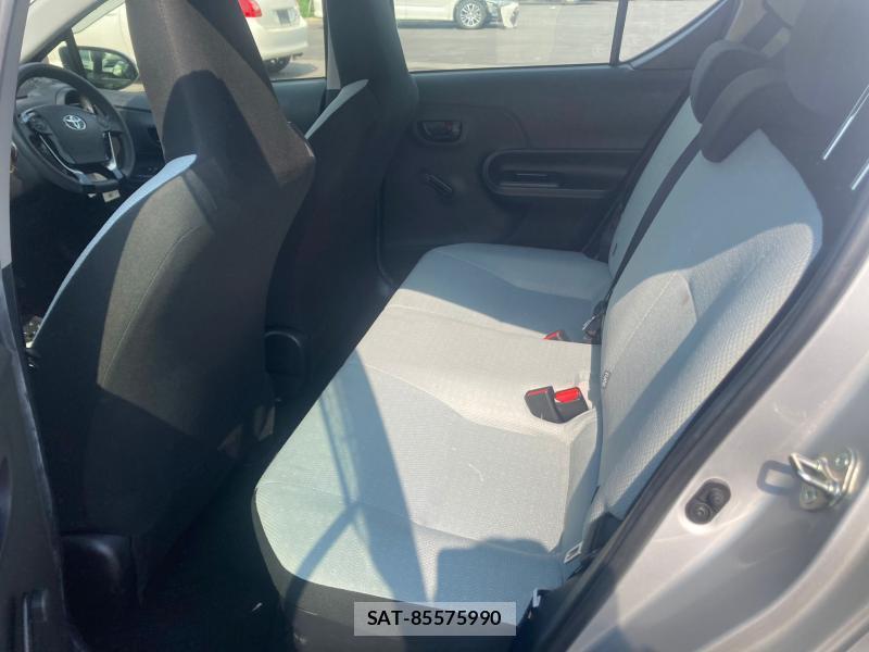 Toyota AQUA 2018 1226795-8
