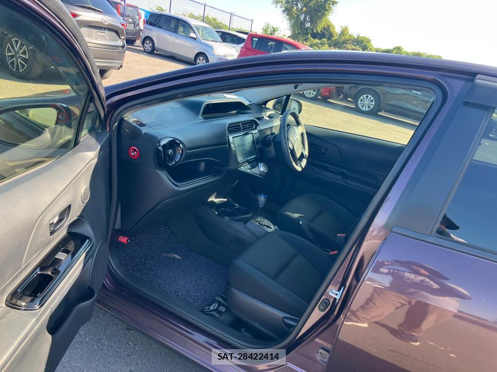 Toyota AQUA 2017 1289503-10