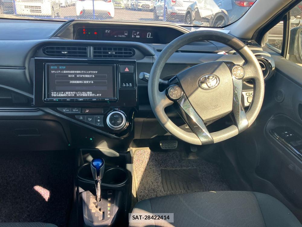 Toyota AQUA 2017 1289503-13