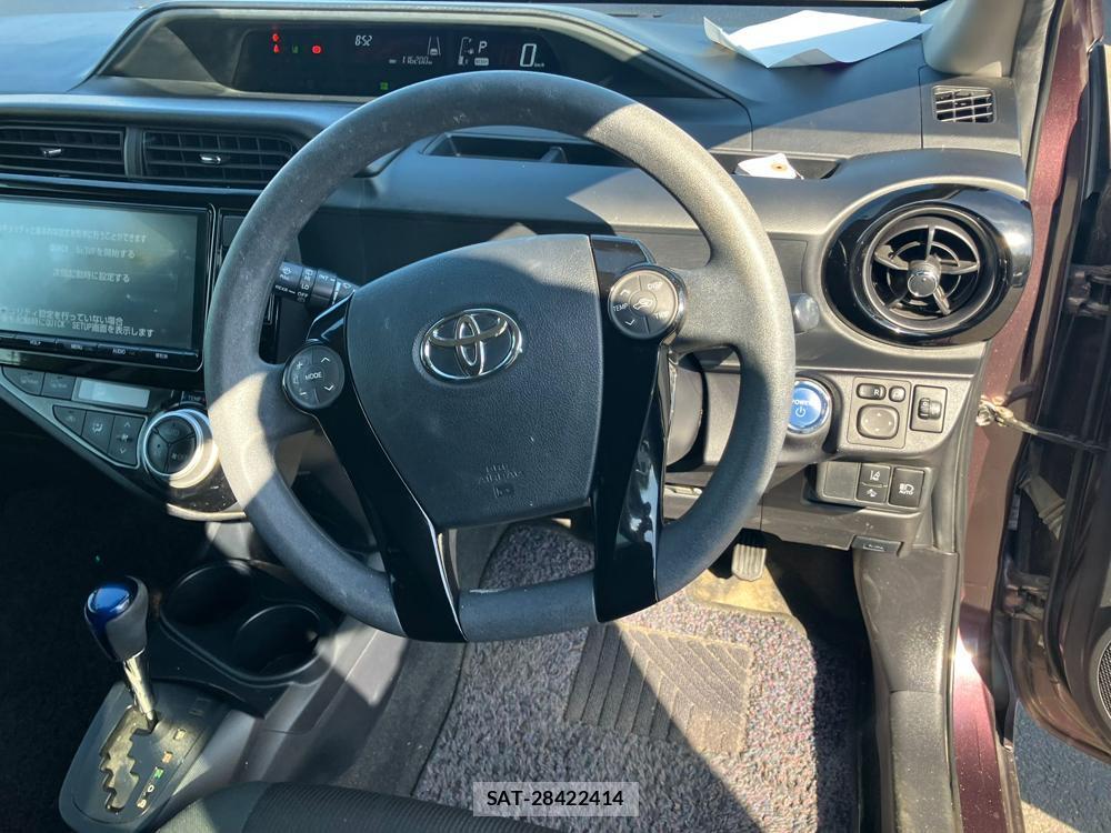 Toyota AQUA 2017 1289503-14