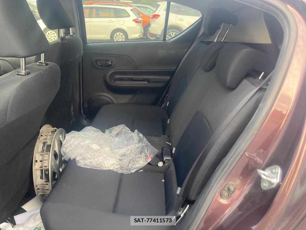 Toyota AQUA 2018 1427295-9