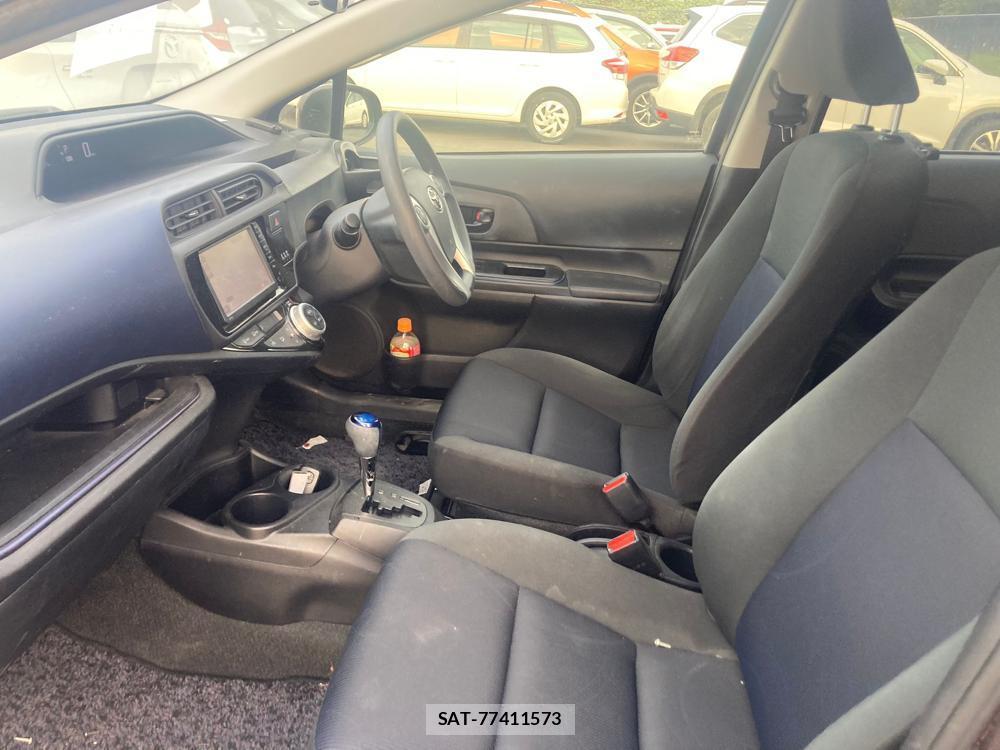 Toyota AQUA 2018 1427295-10