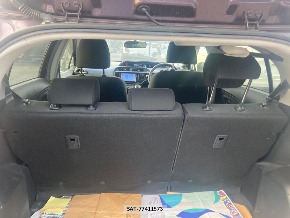 Toyota AQUA 2018 1427295-27