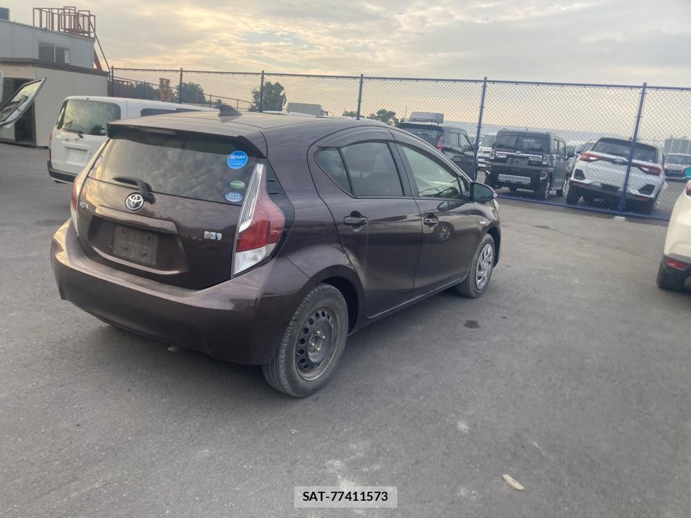 Toyota AQUA 2018 1427295-4