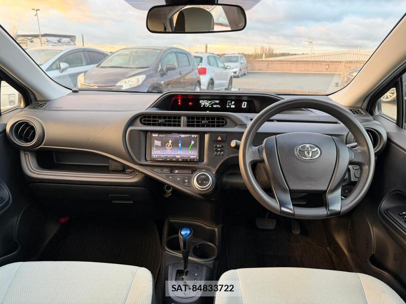 Toyota AQUA 2017-06 1297107-20