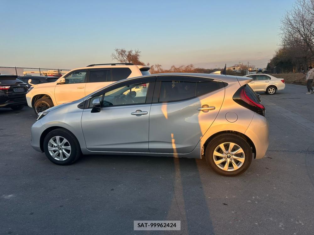 Toyota AQUA 2025 1797344-1