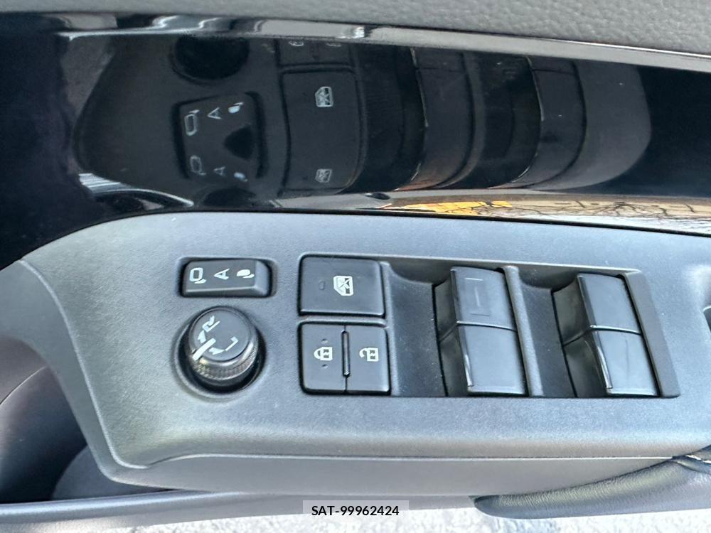 Toyota AQUA 2025 1797344-21