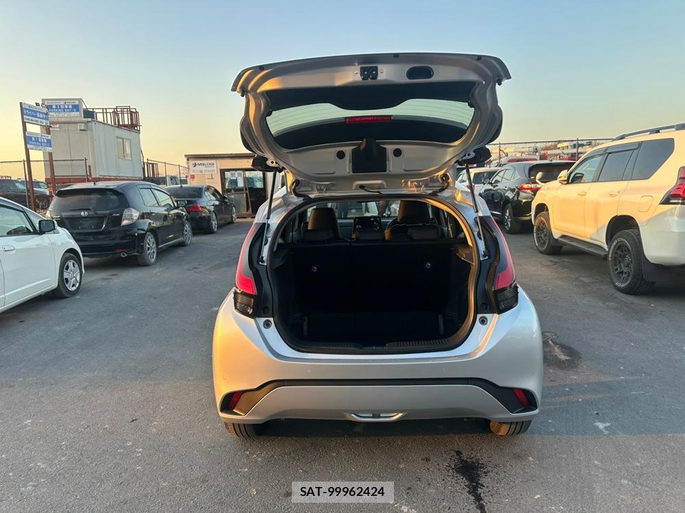 Toyota AQUA 2025 1797344-25