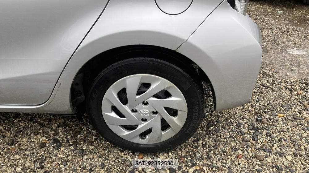 Toyota AQUA 2017 2016162-27