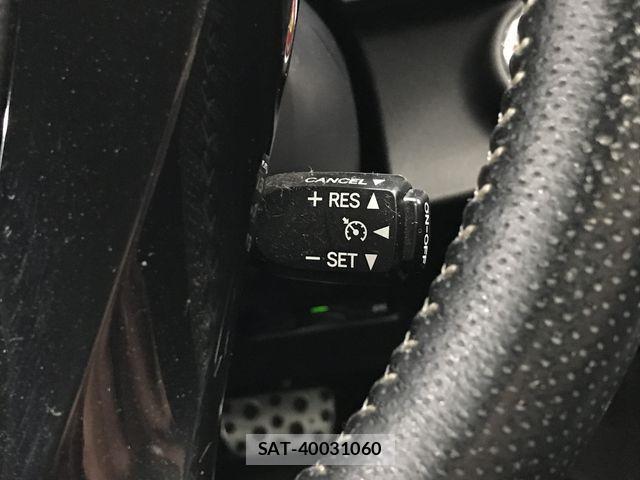 Toyota AQUA 2015-04 2827504-16