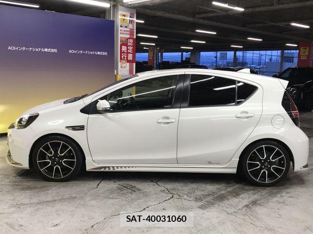 Toyota AQUA 2015-04 2827504-2