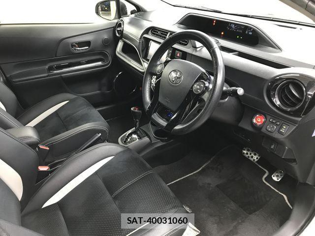 Toyota AQUA 2015-04 2827504-5