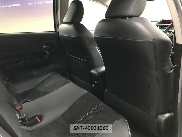 Toyota AQUA 2015-04 2827504-7