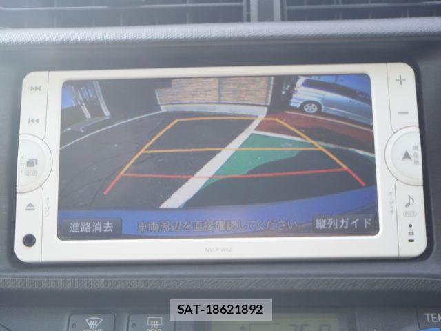 Toyota AQUA 2013-08 3659362-22