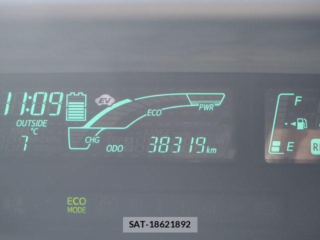 Toyota AQUA 2013-08 3659362-25