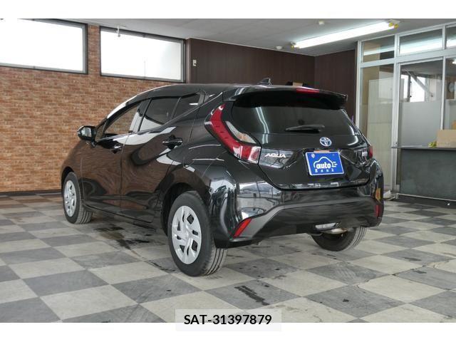 Toyota AQUA 2022-09 3659091-1