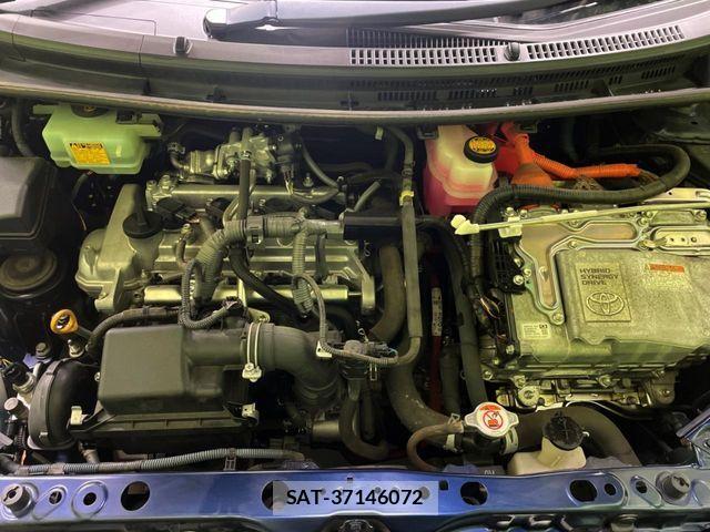 Toyota AQUA 2017-03 3713237-16