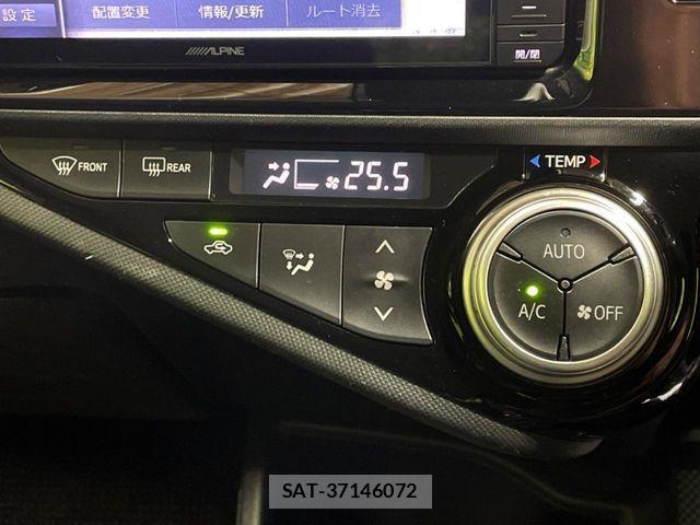 Toyota AQUA 2017-03 3713237-19