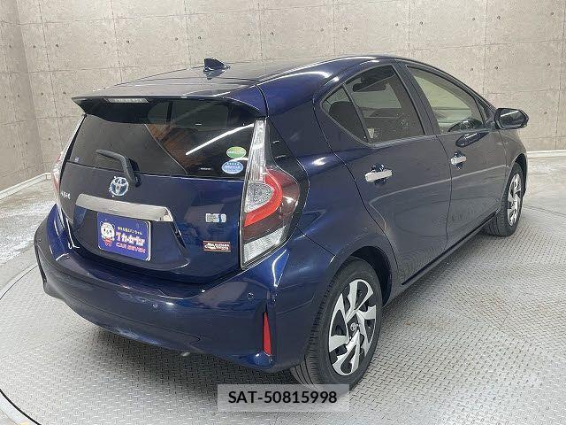 Toyota AQUA 2020-08 3764993-1