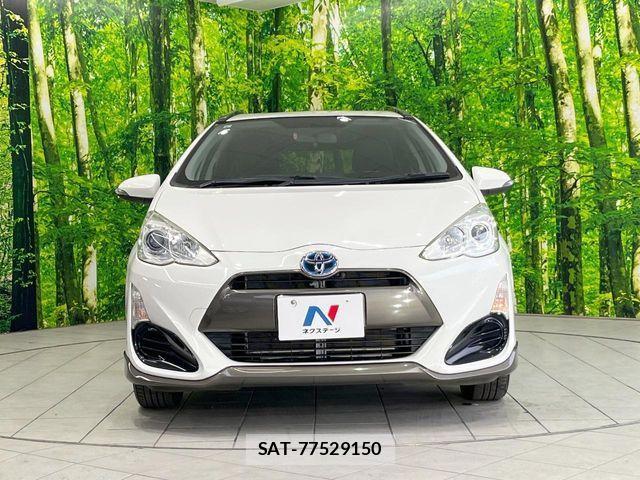 Toyota AQUA 2015-08 4038216-13