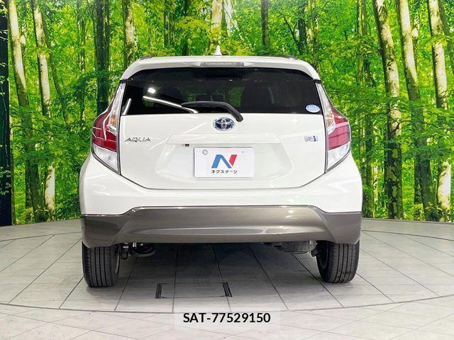 Toyota AQUA 2015-08 4038216-14
