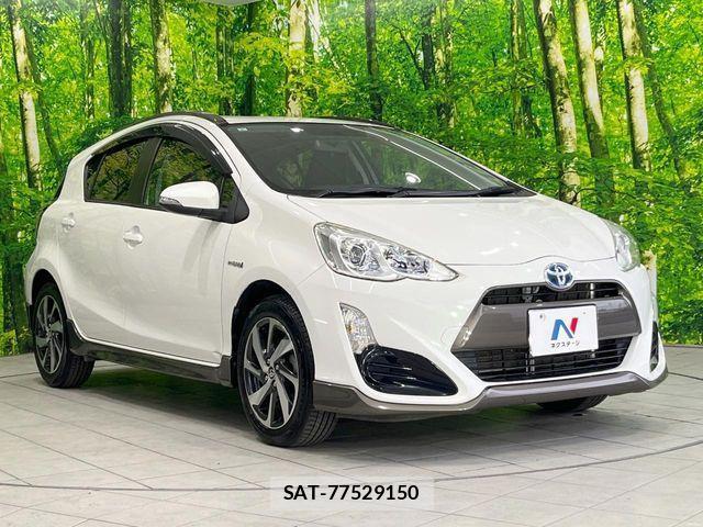 Toyota AQUA 2015-08 4038216-16
