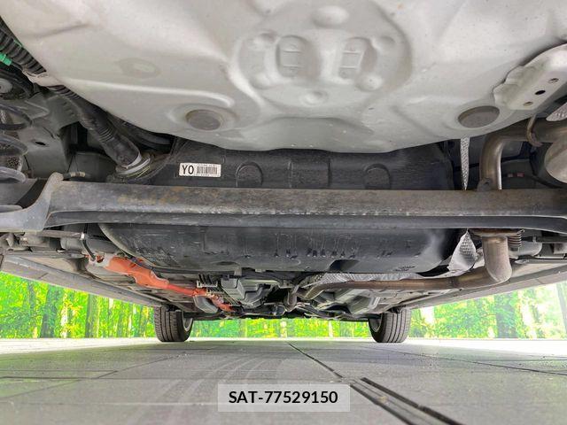Toyota AQUA 2015-08 4038216-18