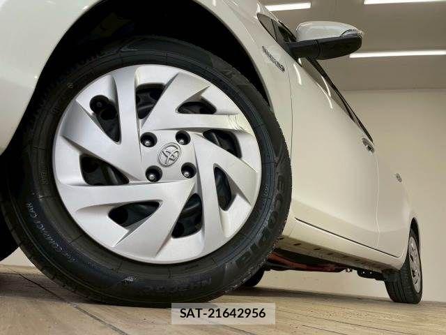 Toyota AQUA 2018-05 4138489-18