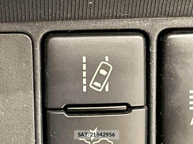 Toyota AQUA 2018-05 4138489-4