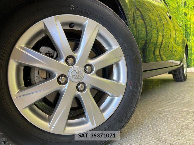 Toyota AQUA 2016-11 4174449-12