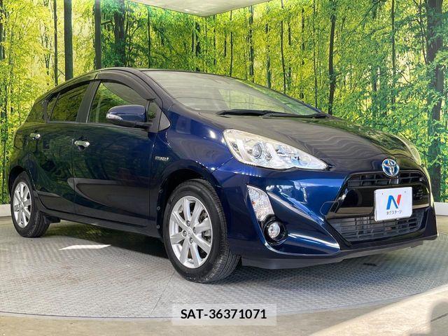Toyota AQUA 2016-11 4174449-15