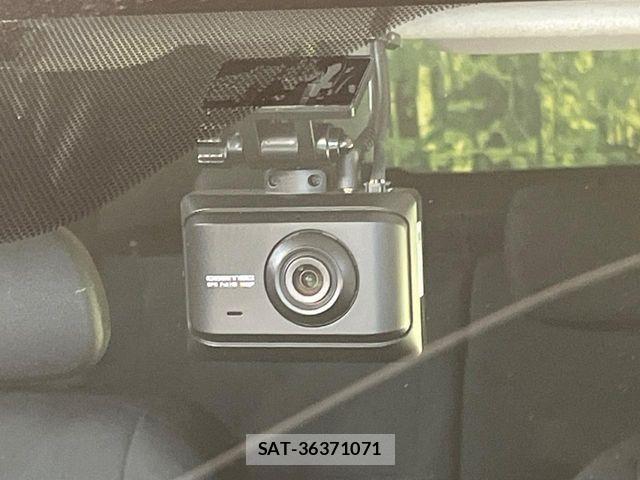 Toyota AQUA 2016-11 4174449-6