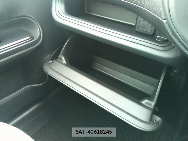 Toyota AQUA 2021-02 4239556-13