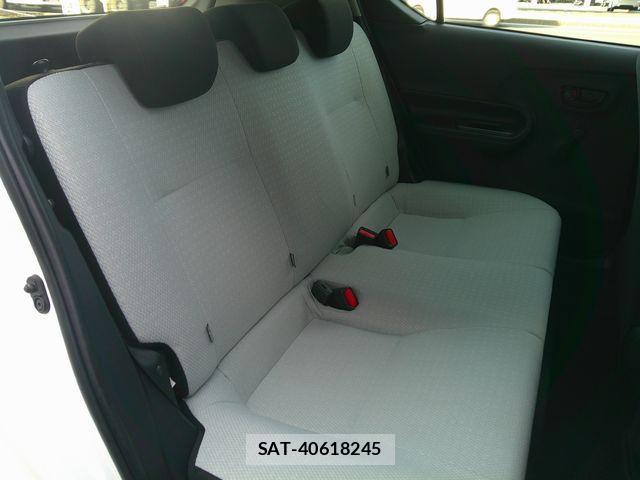 Toyota AQUA 2021-02 4239556-16