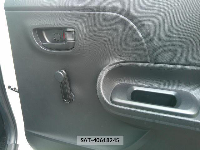 Toyota AQUA 2021-02 4239556-23