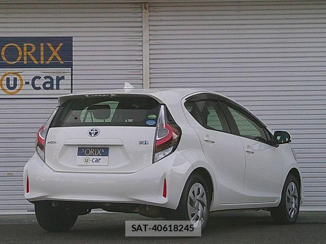 Toyota AQUA 2021-02 4239556-2