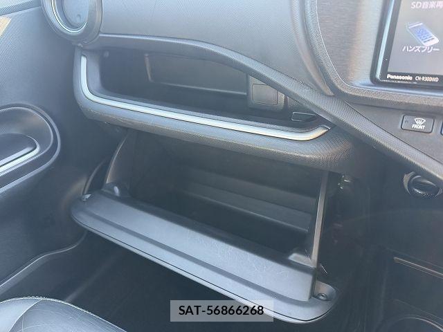 Toyota AQUA 2014-01 4320039-19