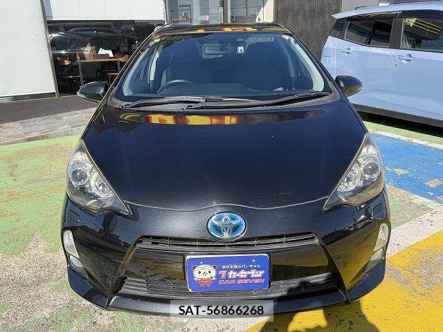 Toyota AQUA 2014-01 4320039-4