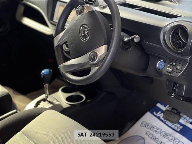 Toyota AQUA 2013-11 4751156-9