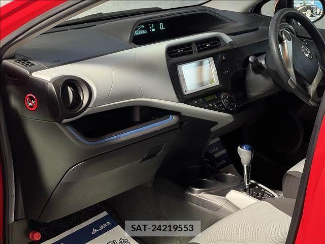 Toyota AQUA 2013-11 4751156-10