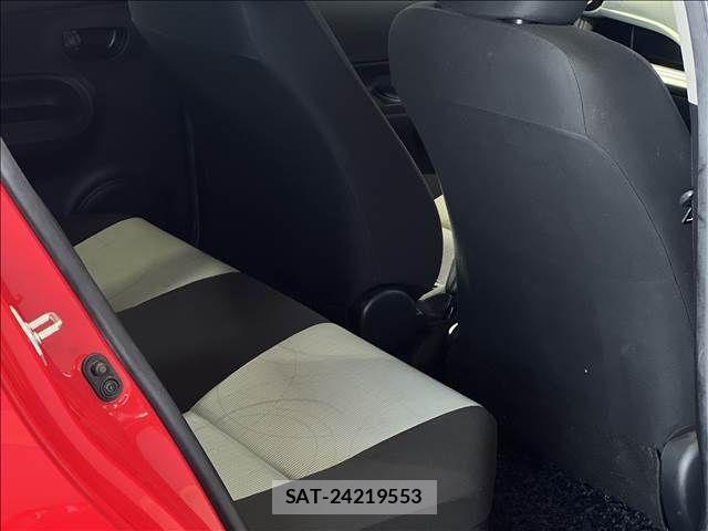 Toyota AQUA 2013-11 4751156-11